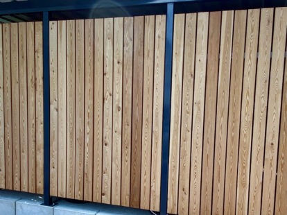 Carports und Fahrradüberdachungen – Holzlattung senkrecht