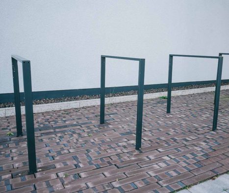 Fahrradständer aus Metall in anthrazit