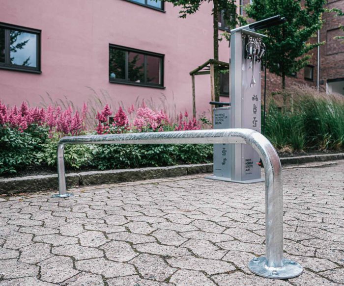 Niedriger Fahrradständer aus Aluminium